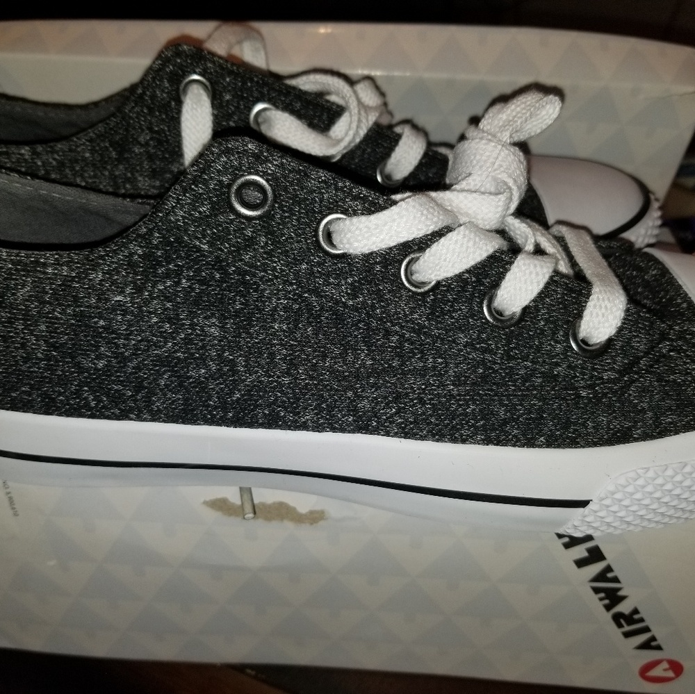Airwalk sneakers
